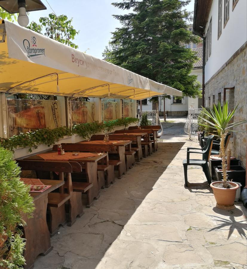 Family Hotel Rositsa Sevlievo Luaran gambar